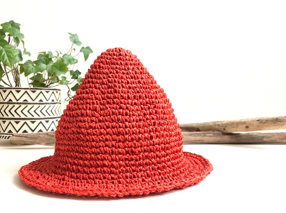 春夏用 手編みのどんぐり麦わら帽子 〈キッズサイズ〉コーラルレッド 1枚目の画像