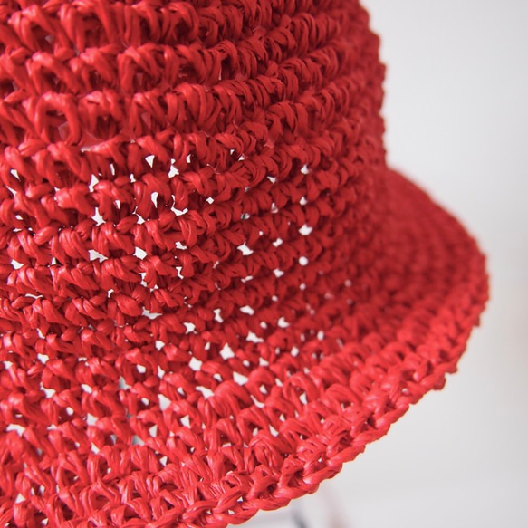 春夏用 手編みのどんぐり麦わら帽子 〈キッズサイズ〉コーラルレッド 2枚目の画像