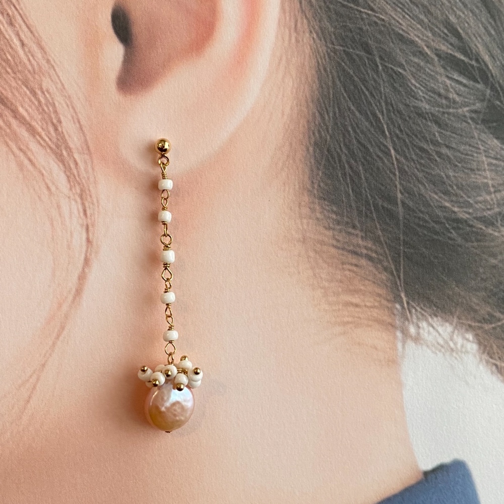 《No.007》ピンク淡水パールのスイングピアス
