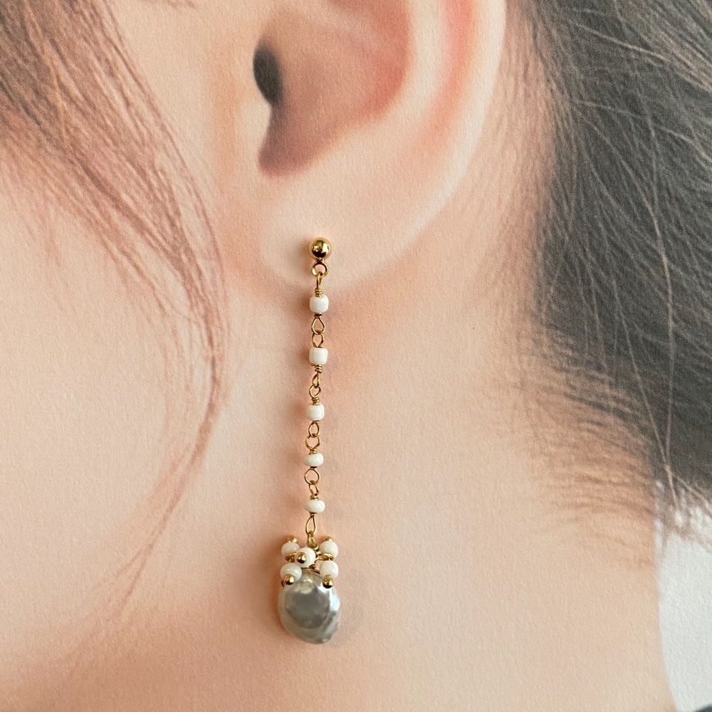 《No.008》淡水パールのスイングピアス