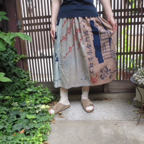 手ぬぐいスカート☆手ぬぐいリメイク柿渋染に鉄媒染、エコ染料で 手ぬぐいスカート☆手ぬぐいリメイク柿渋染に鉄媒染、エコ染料で