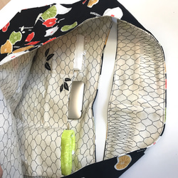着物バッグと巾着袋のセット♦︎和柄　着物リメイク　ワンショルダーバッグ   サブバッグ　エコバッグ　カラフル　和 6枚目の画像