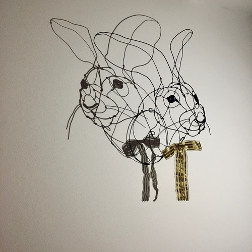HAyU ワイヤーオブジェ うさぎ ワイヤーアート ワイヤークラフト 月を抱えるうさぎ 立体