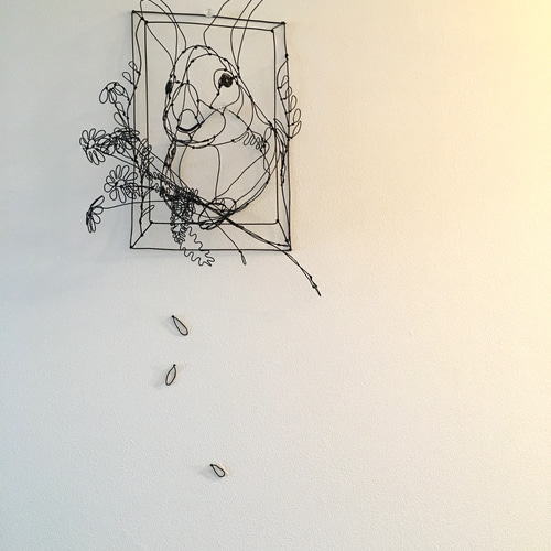 ワイヤーアート ワイヤークラフト ワイヤーオブジェ 花を抱えるうさぎ