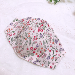 春夏、不織布が見える立体マスクカバー‼︎息のしやすい型！人気の北欧風のピンクの鳥さん花柄！ 3枚目の画像