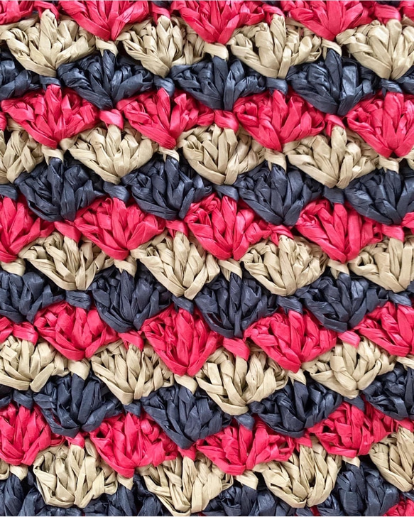 【一点限り】お花柄の網模様　カラフル　ショルダーバッグ　手編み 4枚目の画像