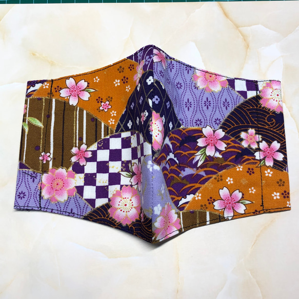 和柄の立体マスク 桜（紫）大人用 1枚目の画像