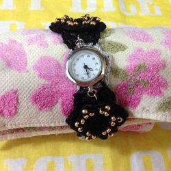 フラワーモチーフシリーズ　ブレスレット時計(黒・グレー　ゴールド・シルバー　シルバー金具) 1枚目の画像