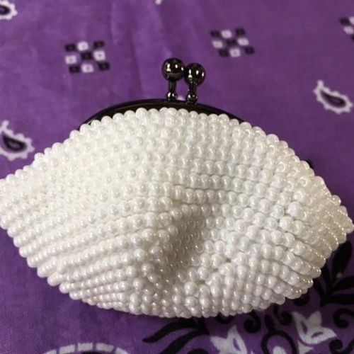 ビーズクロッシェがま口(白・黒ニッケル) がま口 綾瀬祐子 通販