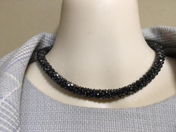 チューブクロッシェネックレス(スワロ(クリスタルバミューダ