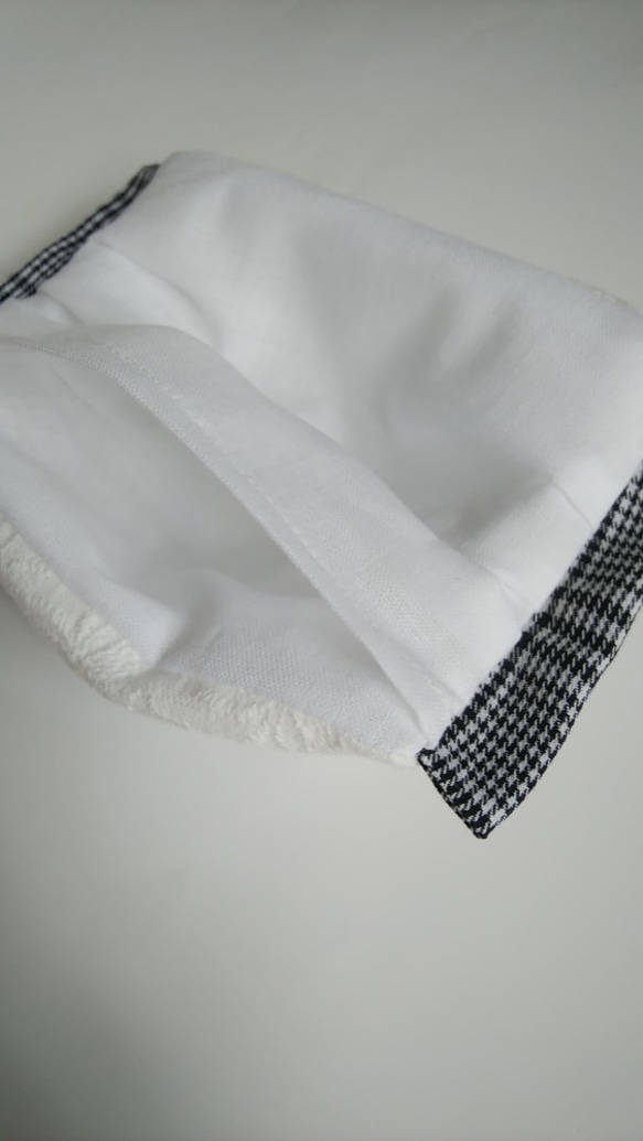 ふっくらマスク　　リボン刺繍×グレンチェック　ダブルガーゼ　プリーツ　フィルターポケット付き　ダブルガーゼ　 4枚目の画像