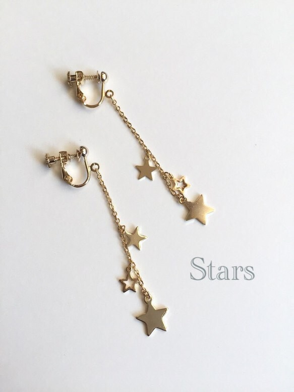 Gold starsイヤリング（ピアス） 1枚目の画像