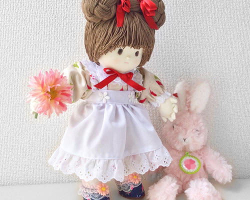 maison Rêverie様　作家様　マダムさん　エプロン　お人形 maison Rêverie様 作家様 マダムさん エプロン お人形 maison Rêverie