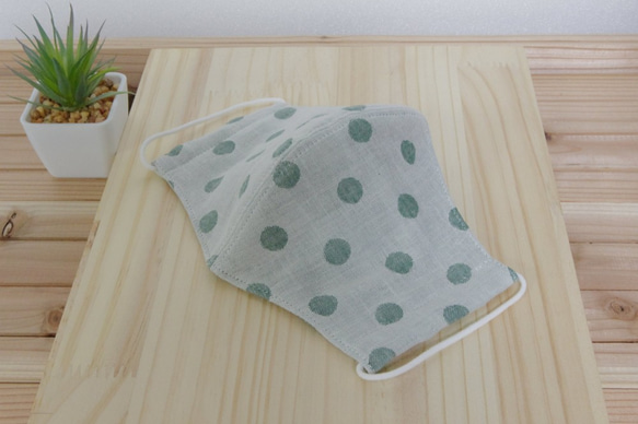 【送料無料】《大きめ》 綿１００％　ダブルガーゼの立体布マスク　【若竹色・白緑（水玉模様）】ＬＬサイズ２枚セット 8枚目の画像