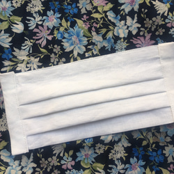 さらっとした綿麻の真っ白シンプルプリーツマスク　フィルターポケット　ノーズワイヤー付き 6枚目の画像