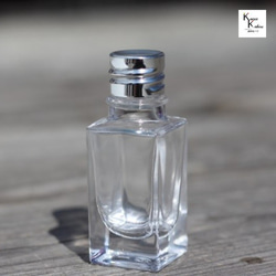 「ラインボトル　透明　No.30　アルミシルバーキャップ 」ガラス瓶　ビン　ハーバリウム　アロマ ガラス瓶 3枚目の画像