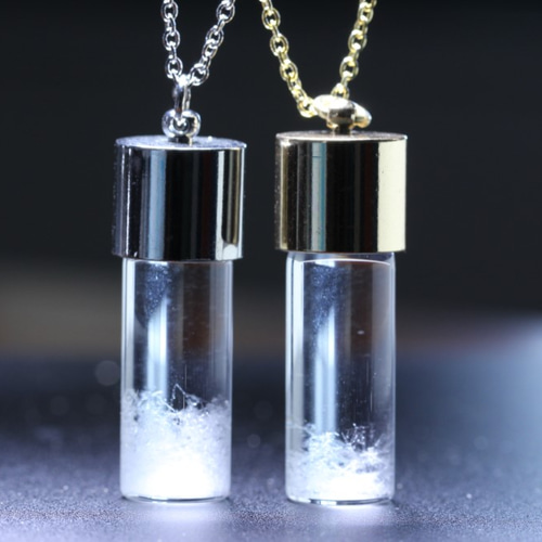 天気がわかるネックレス! 円筒形ストームグラス ウェザーグラス