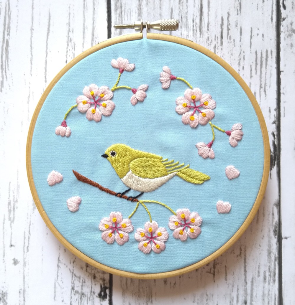 スズメと桜の刺繍作品 スズメと桜の刺繍作品 スズメと桜の刺繍作品 金木犀とスズメの刺繍