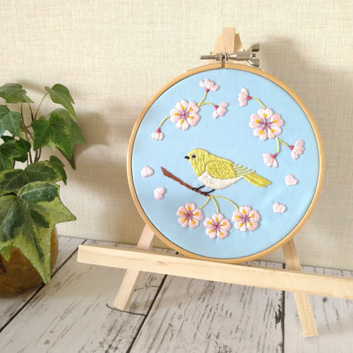 桜の花とメジロの刺繍枠キット *12cm枠 季節の刺繍シリーズ キット