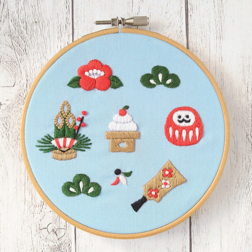 ハンドメイド手刺繍　刺しゅうフレーム　正月飾り お正月の刺繍枠キット *12cm枠* 季節の刺繍シリーズ キット Apostrophe