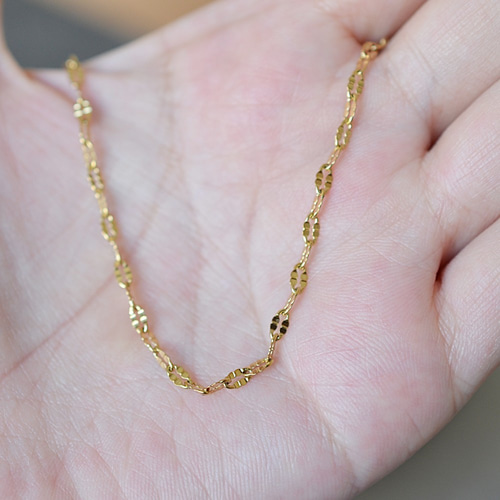 65~70cm> ステンレス ゴールドペタルチェーンのロングネックレス  