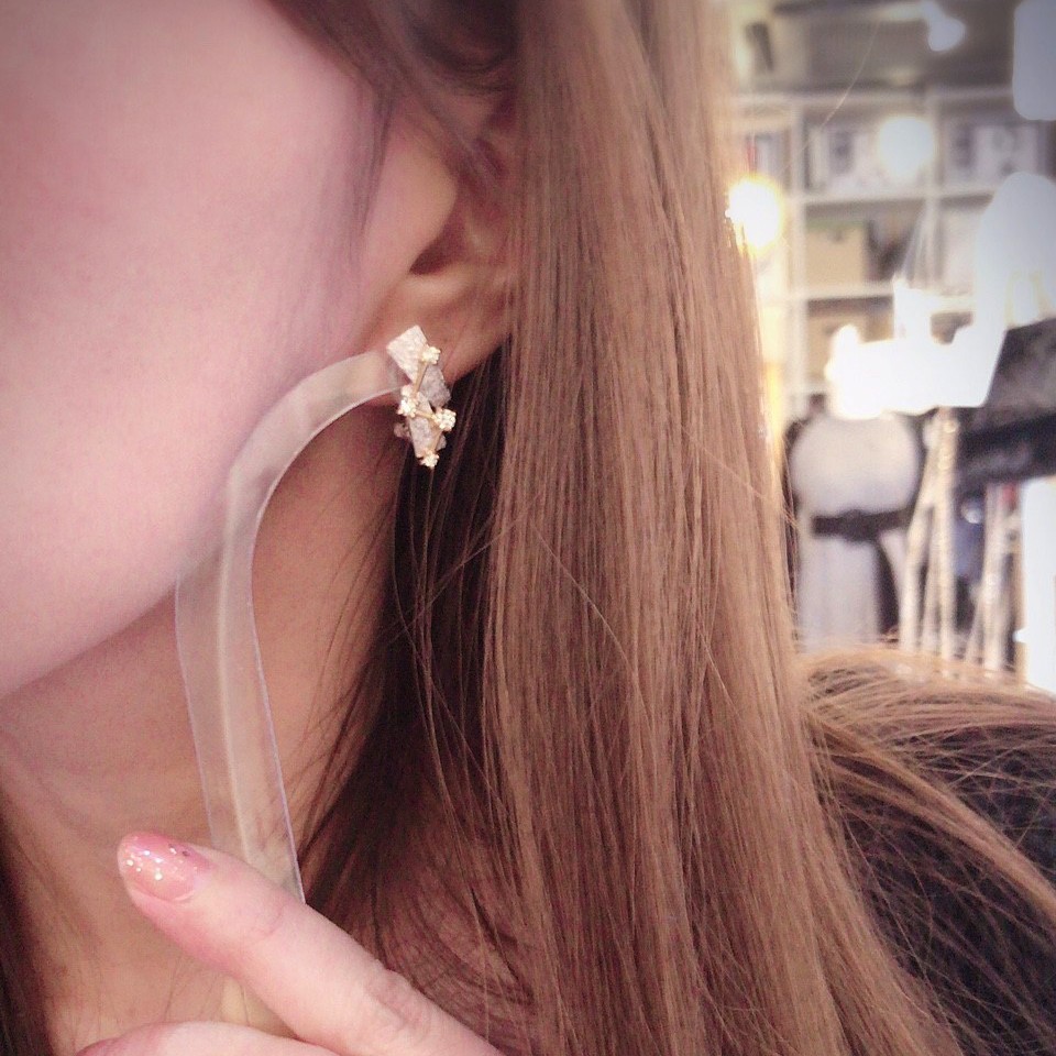 【卸価格SALE1点限定】1点物プラチナ＆K１８ダイヤモンド テクスチャピアス