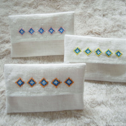 ポケットティッシュケース　ひし形　（黄色・青） 刺繍 子供用 4枚目の画像