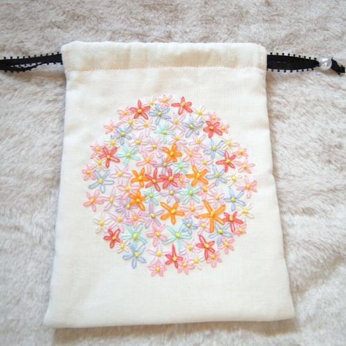 巾着 お花 刺繍 紐（黒）パールビーズ 巾着袋 mimosa 通販 6659189