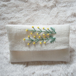 2019年福袋（Creema限定）　ミモザ刺繡のセット　巾着　ブローチ　ティッシュケース（子ども用） 9枚目の画像