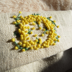 ポケットティッシュケース ミモザリース（明るい黄色）　刺繍 大人用 7枚目の画像