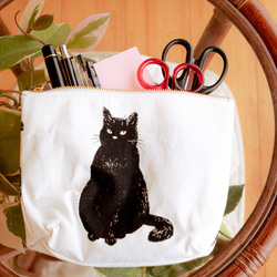 ◆冬のセール◆可愛い黒猫ちゃんのトートバッグとポーチの2点セット。猫柄・エコバッグ・肩掛けバッグ　おまけあり 4枚目の画像