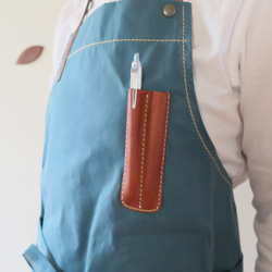 Paraffin canvas apron BLUE 3枚目の画像