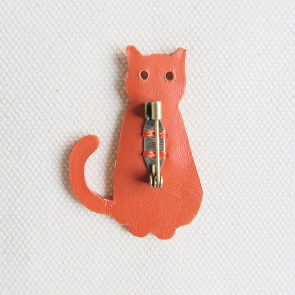 Leather brooch cat R.BROWN 第2張的照片