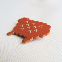 Leather brooch sheep R.BROWN 3枚目の画像