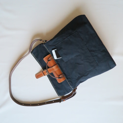 Paraffin canvas messenger bag BLACK 5枚目の画像