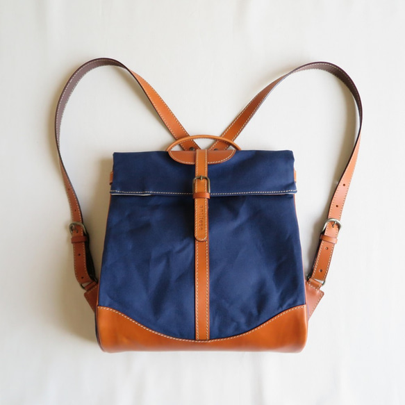 受注生産　Paraffin canvas back pack「Escargot」regular  NAVY 2枚目の画像