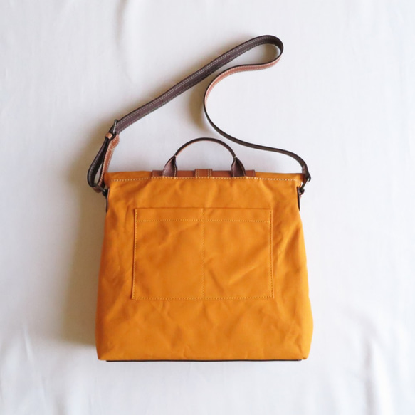 Paraffin canvas messenger bag ORANGE 3枚目の画像