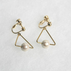 sankaku pearl earring [VE-001k] 2枚目の画像