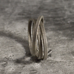 メンズ　3ライン　シンプルチタンリング 2枚目の画像