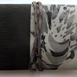 着物リメイク　羽織の裏地で作った和風お財布　２１３ 2枚目の画像