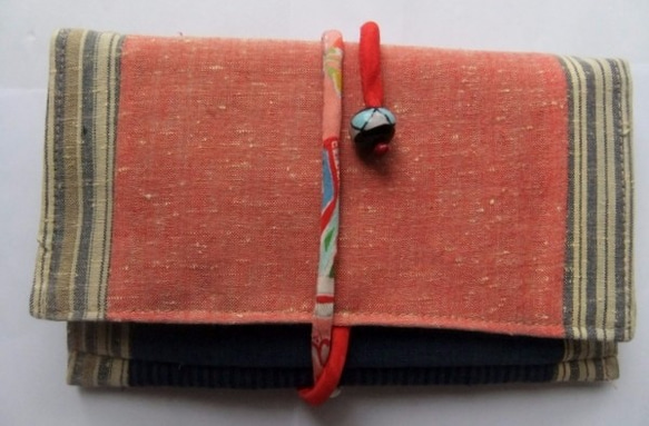 着物リメイク　四国の土佐紬で作った和風財布　６１１ 1枚目の画像