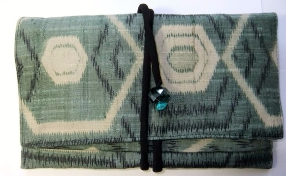 着物リメイク　紬で作った和風財布　６４９ 1枚目の画像
