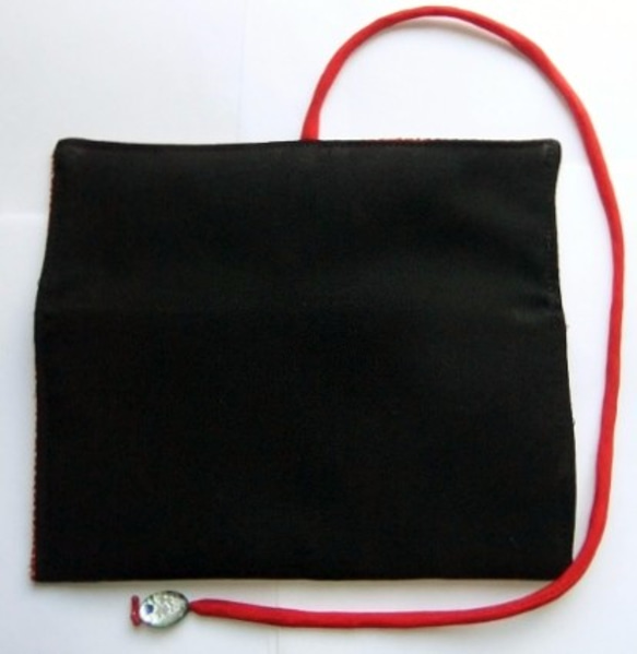 着物リメイク　黒の羽織で作った和風財布　１２２０ 5枚目の画像