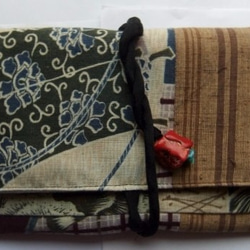 着物リメイク　羽織の裏地と土佐紬で作った和風財布　１２６０ 1枚目の画像
