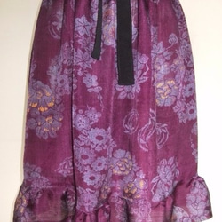 着物リメイク　花柄の着物で作った膝丈スカート　１３９８ 1枚目の画像