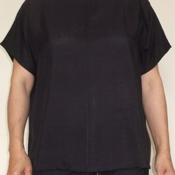 古布　黒の絽の着物で作ったTシャツ　１１1 1枚目の画像