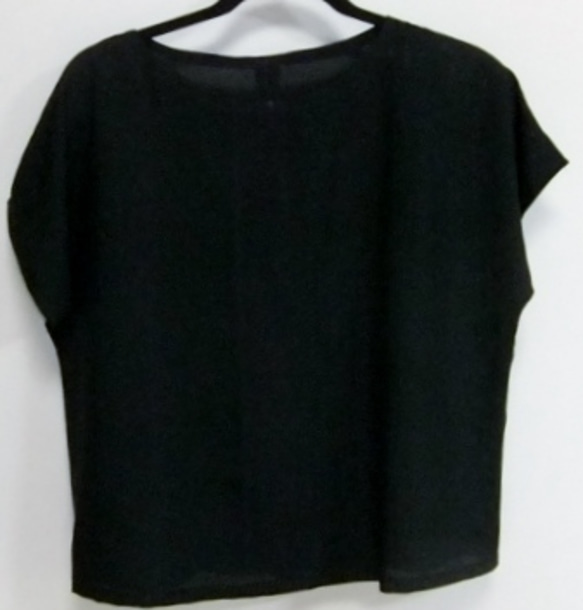 古布　黒の絽の着物で作ったTシャツ　１１1 2枚目の画像