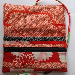 着物リメイク　女の子の着物で作った和風財布　１７５８ 4枚目の画像