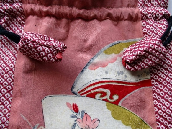 着物リメイク　花柄と絞りの着物で作った巾着袋　１８１４ 6枚目の画像