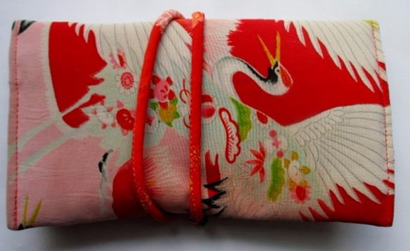 着物リメイク　正絹の長襦袢で作った和風財布　２００６ 2枚目の画像